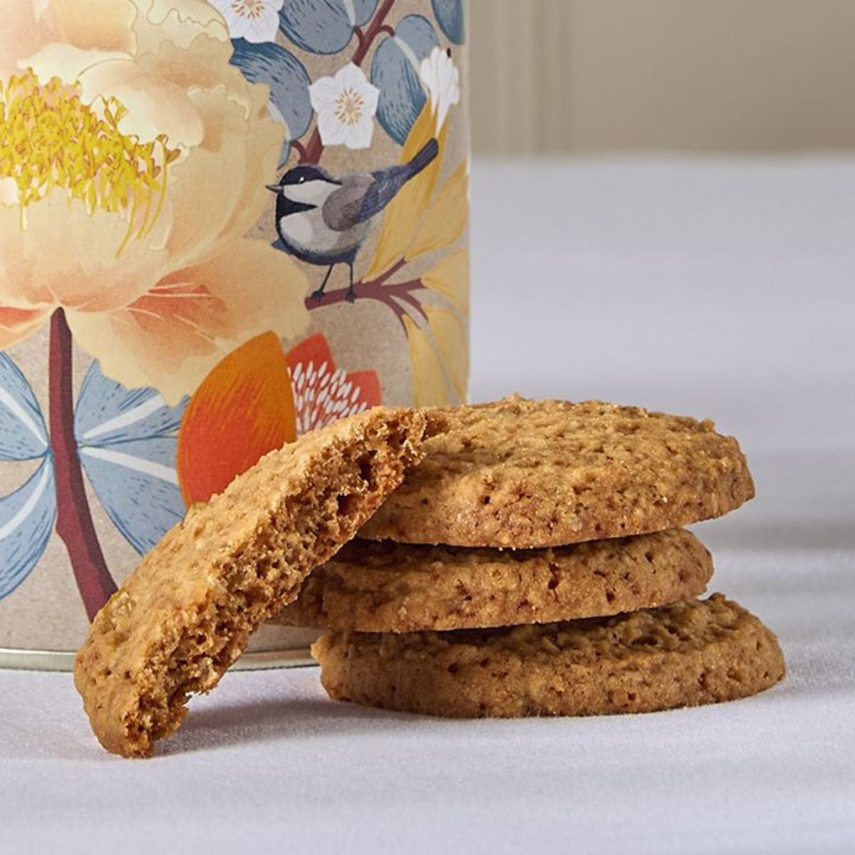 Grandma Wild’s Botanical Orange Marmalade Biscuit Tube