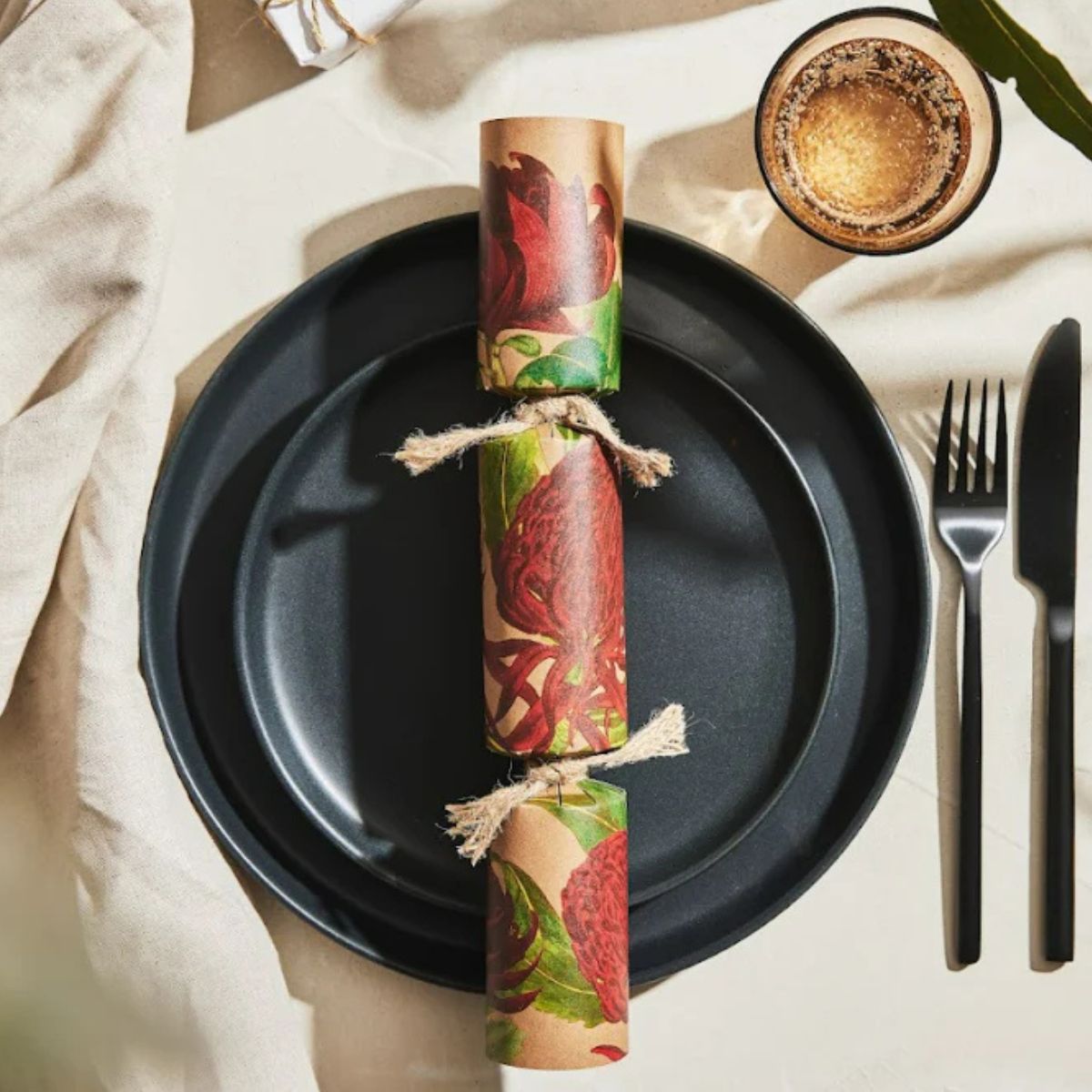 Eco Friendly Waratah BonBon Crackers