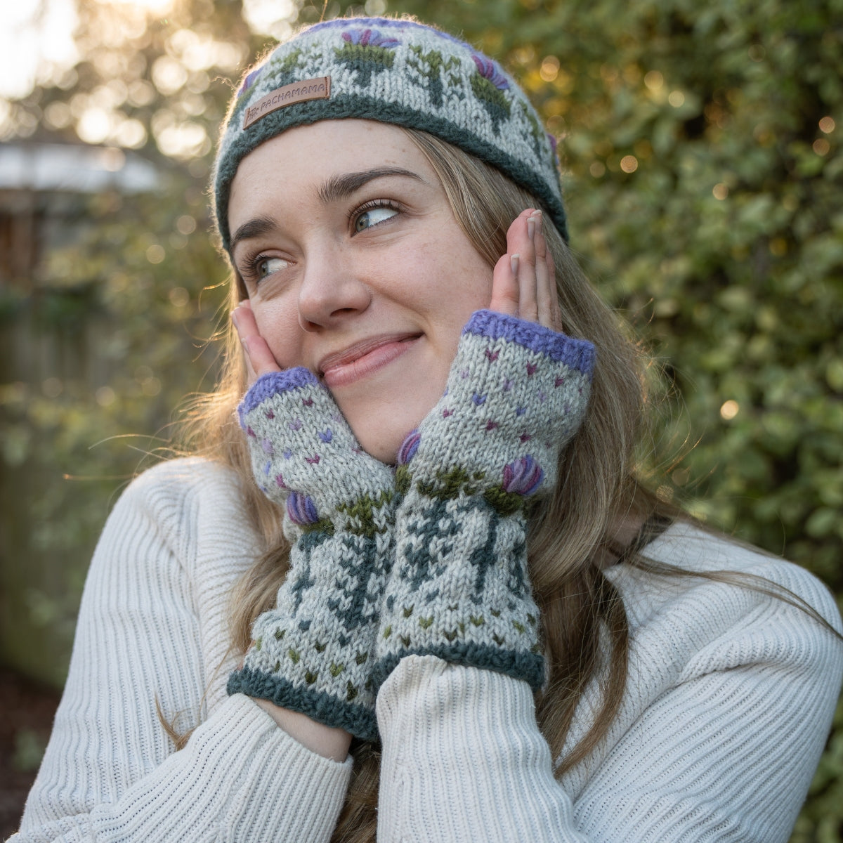 Thistle Handwarmer