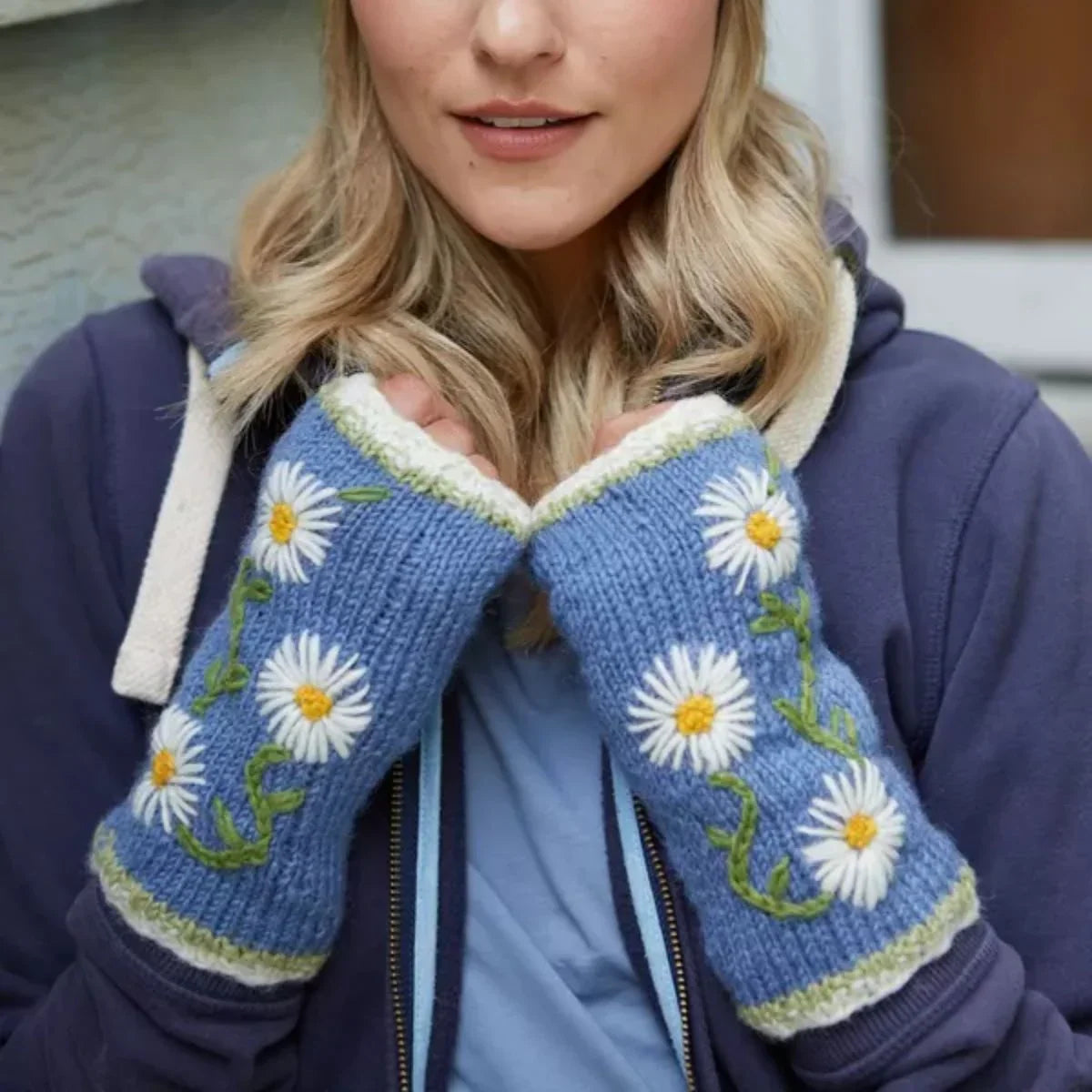 Blooming Flowers Handwarmer