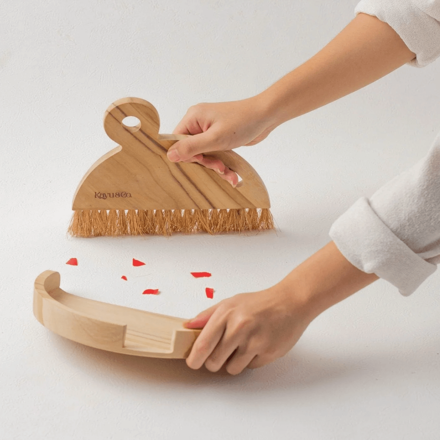 Wooden Dustpan & Brush Set - The Leprosy Mission Shop